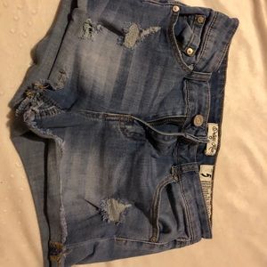 Light Jean shorts